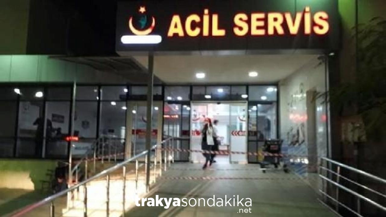 antalyada-trafik-kazasi-depremzede-3-kisi-hayatini-kaybetti-3d2MySD6.jpg