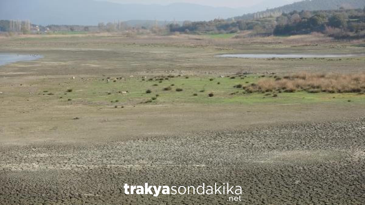 uzunhizirli-goleti-kuruma-noktasina-geldi-kuslar-bolgeyi-terk-etti-RwSllqaw.jpg