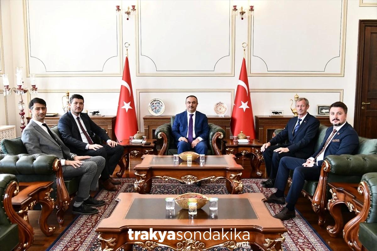 suleymanpasa-belediye-baskani-huseyin-uzunlar-tekirdag-valisi-recep-soyturku-ziyaret-etti-i1IUB9Aj.jpg