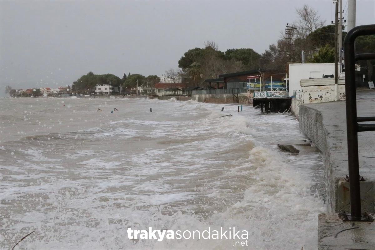 canakkalede-lodos-etkisi-devam-ediyor-a4jX3Thf.jpg