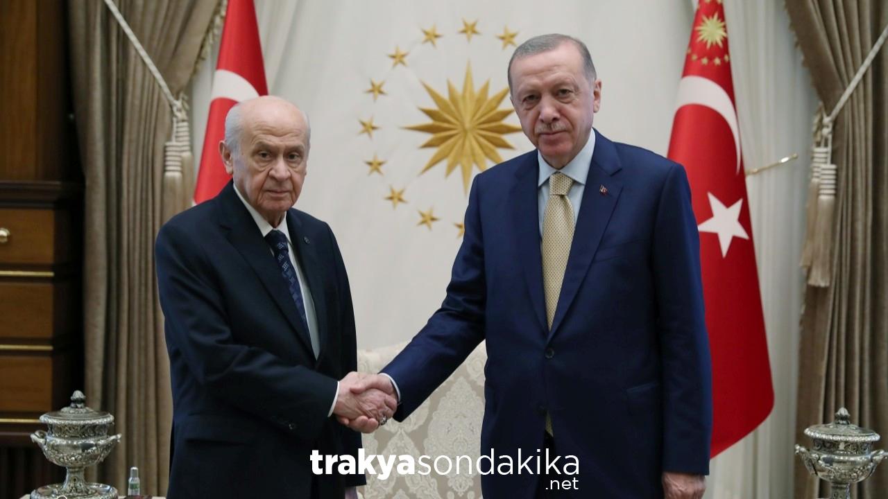 cumhurbaskani-erdogan-ile-mhp-baskani-devlet-bahcelinin-gorusmesi-basladi-ERSYBwuC.jpg