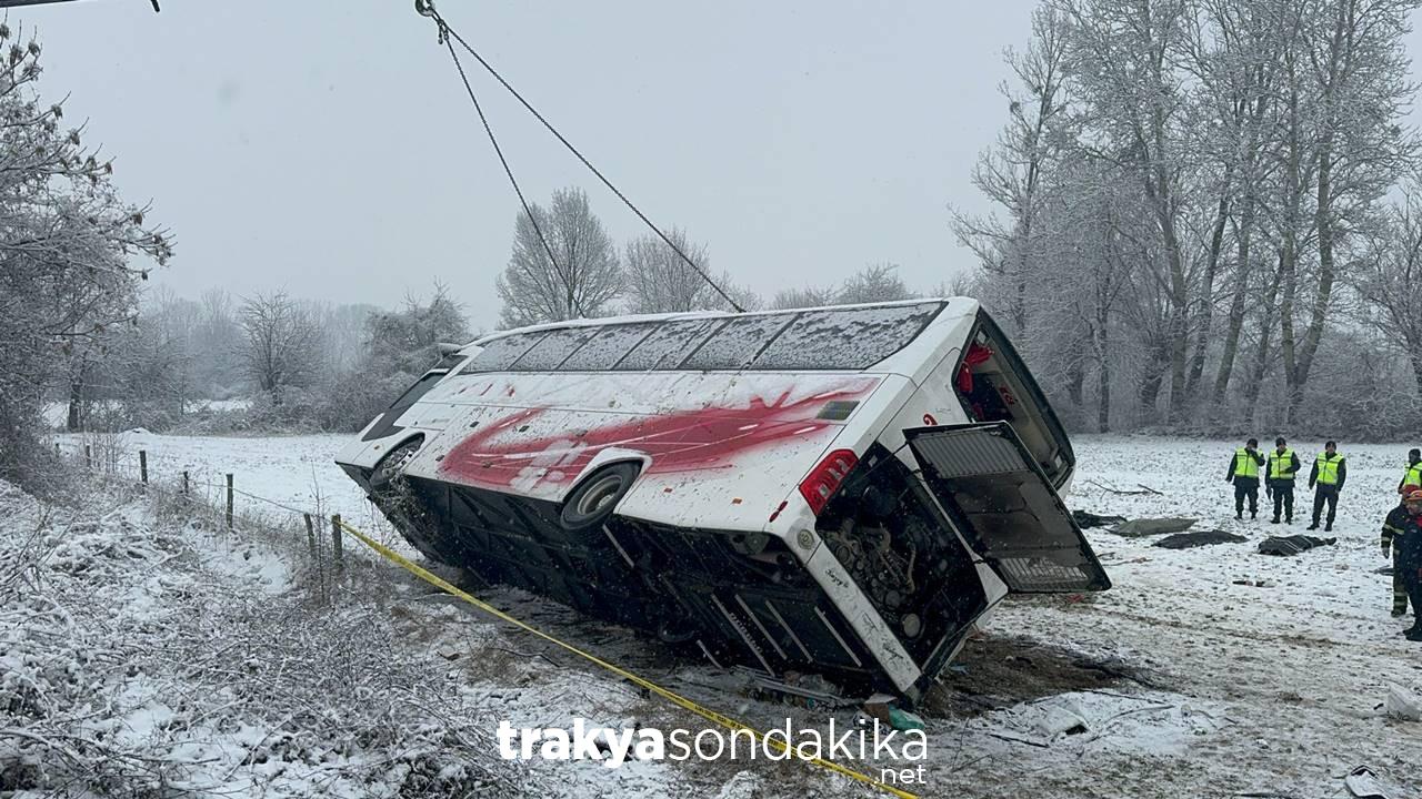 kastamonuda-yolcu-otobusu-devrildi-alti-kisi-oldu-nhWwHQTN.jpg