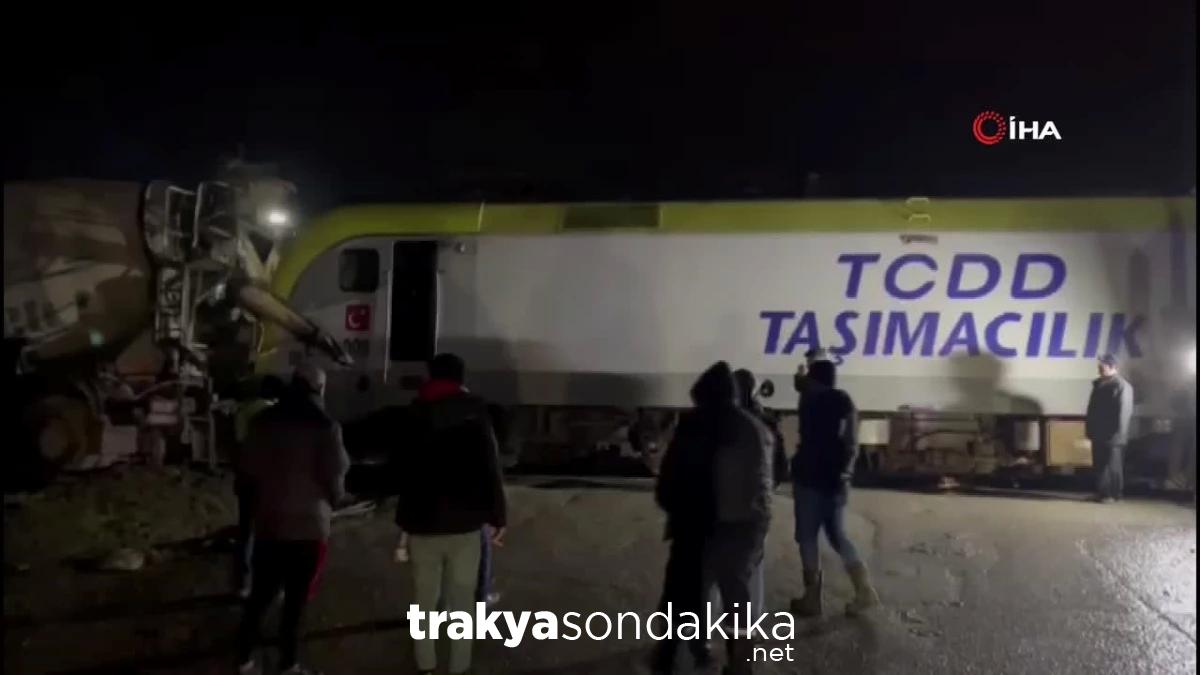 tekirdagda-meydana-gelen-tren-kazasinda-80-yolcu-perona-alindi-8FAkpStv.jpg