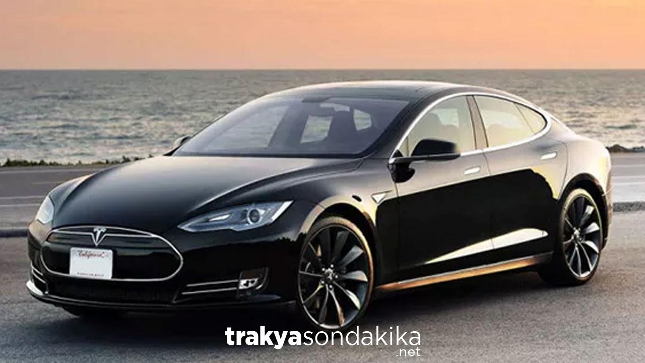 tesla-yaklasik-200-bin-aracini-geri-cagiriyor-eOEOxdkZ.jpg