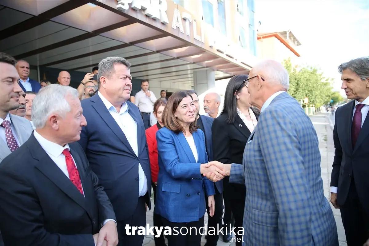 ak-parti-genel-baskan-yardimcisi-yilmaz-edirnede-partililerle-bir-araya-geldi-btgHsbz1.jpg