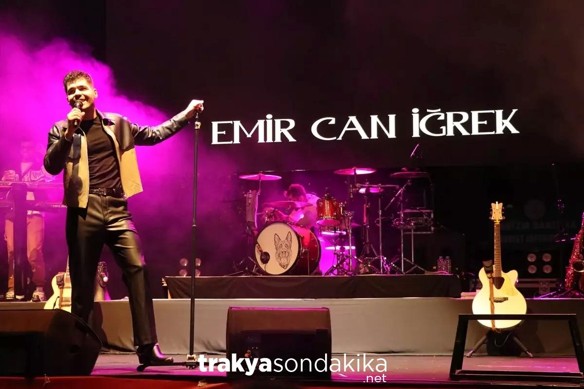 emir-can-igrek-tekirdagda-konser-verdi-VUXLM7ma.jpg