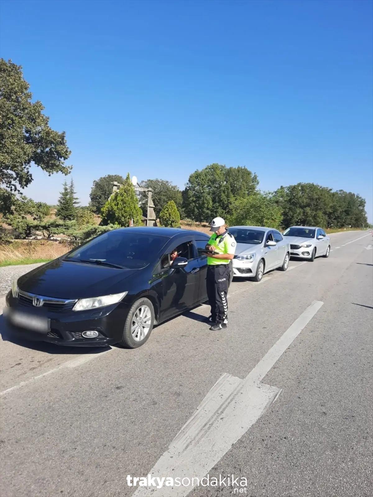 kirklarelinde-trafik-denetimlerinde-193-arac-trafikten-men-edildi-JQ6N6ABF.jpg