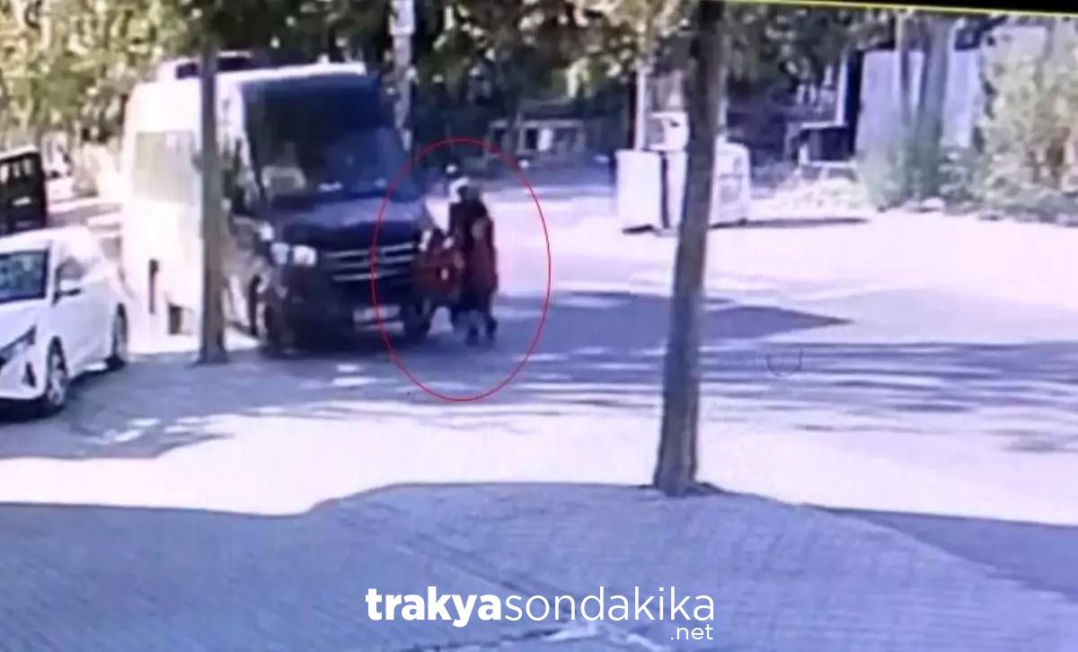 tekirdagda-yaya-gecidinde-minibusun-carptigi-3-kisi-yaralandi-JXdHTkAA.jpg