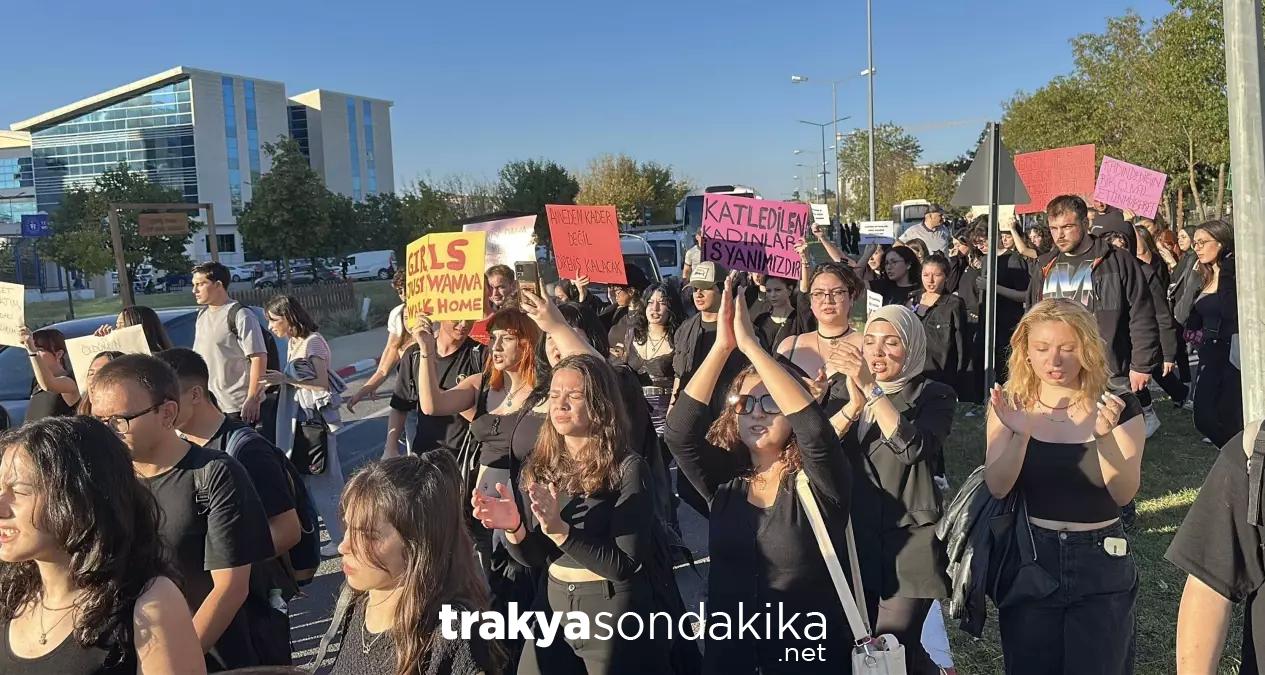 trakya-universitesi-ogrencilerinden-kadin-ve-cocuk-cinayetlerine-karsi-yuruyus-Fjgv6UBb.jpg